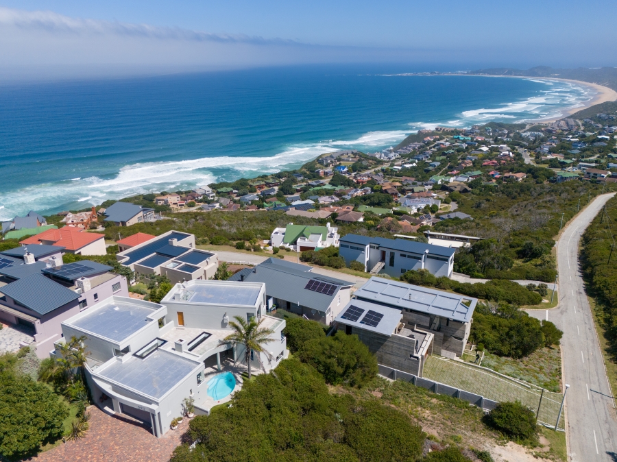 6 Bedroom Property for Sale in Brenton On Sea Western Cape